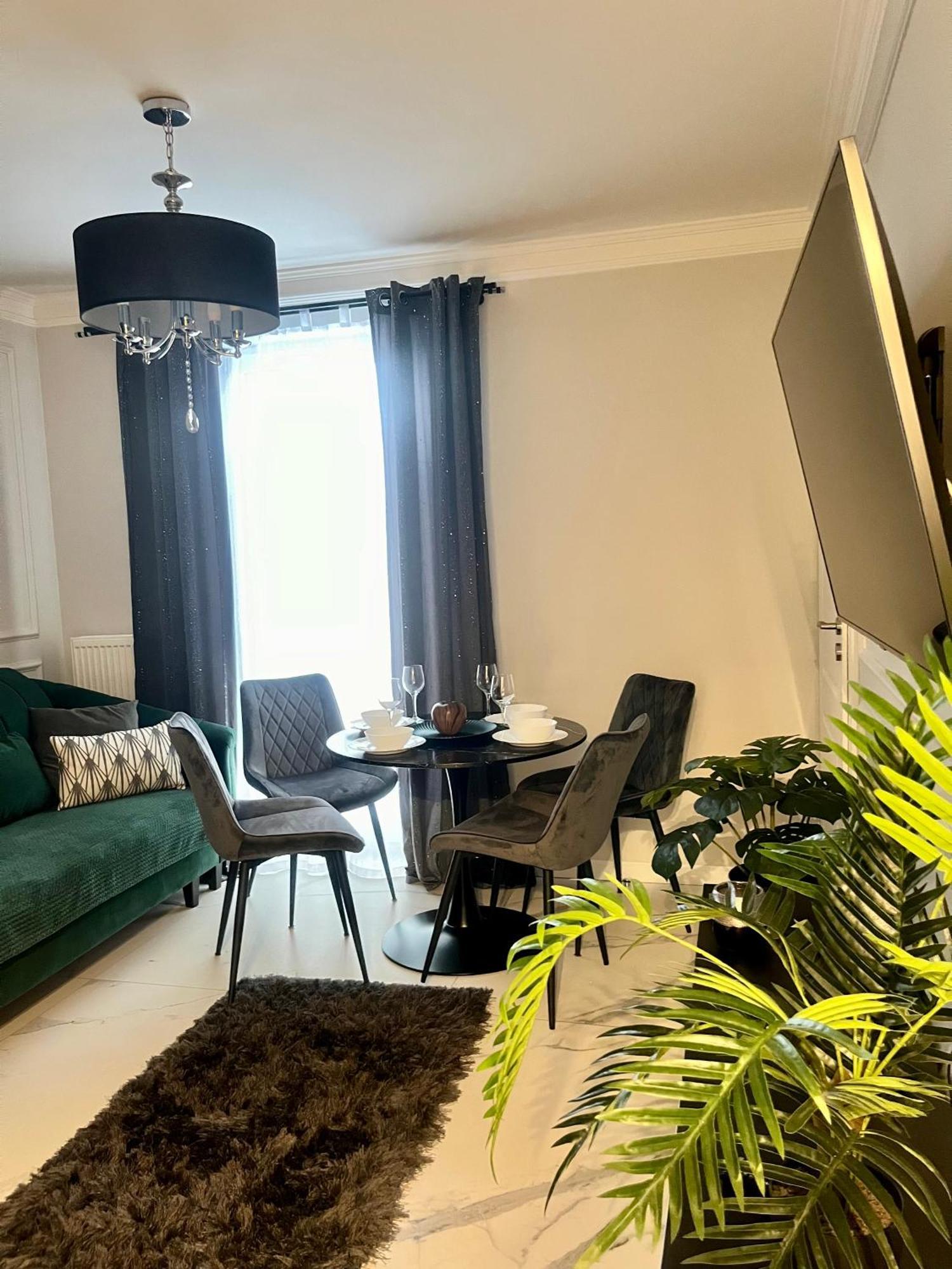 Apartamenty Kielce- Apartament Szmaragd Przy Zalew Kielecki, Faktura, Parking, Centrum Luaran gambar